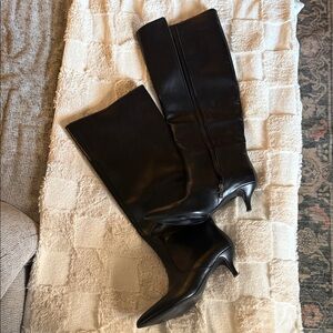 SHEIN black kitten heel boots size 9